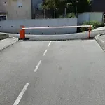 Frida- Free Private Parking