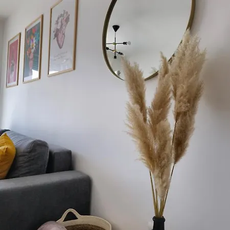 Апартаменти Frida- Free Private Parking