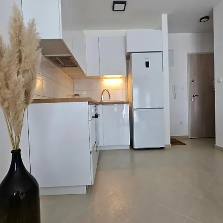 Frida- Free Private Parking Спліт